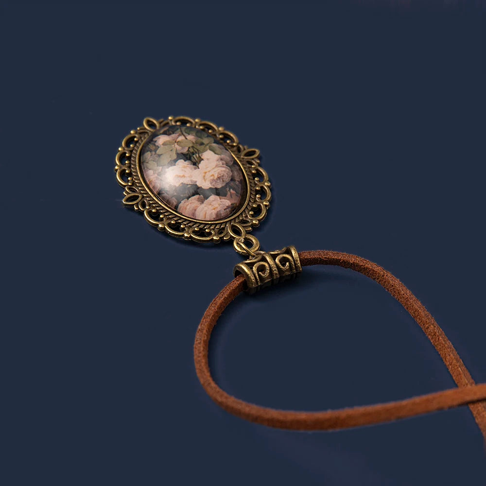 Collier vintage avec pendentif floral