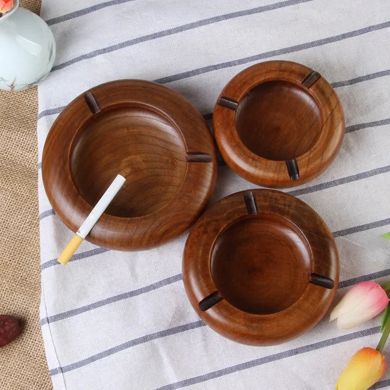 Cendrier vintage en bois