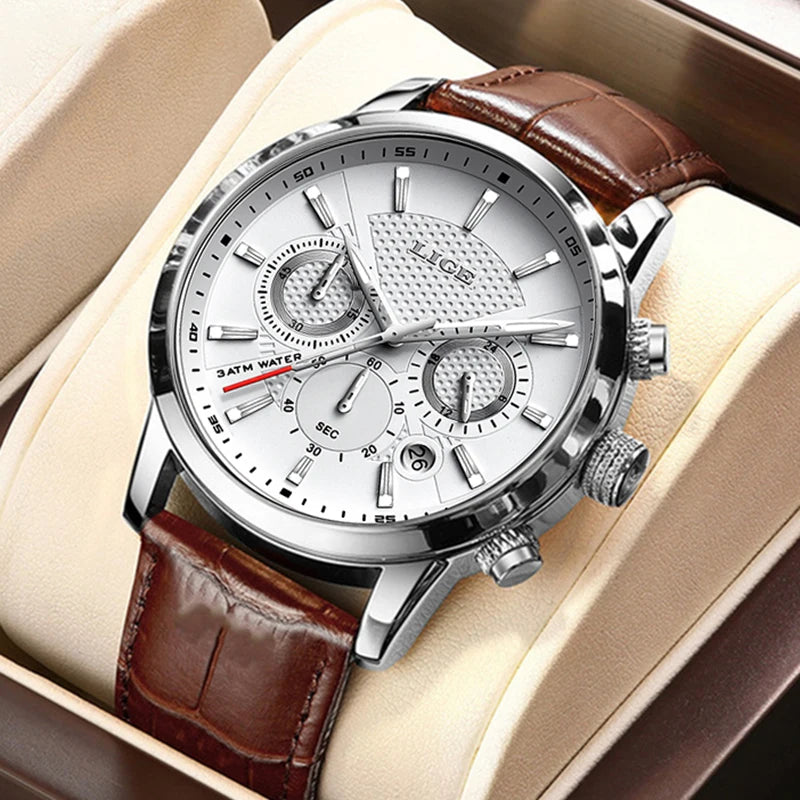 Montre en cuir marron vintage