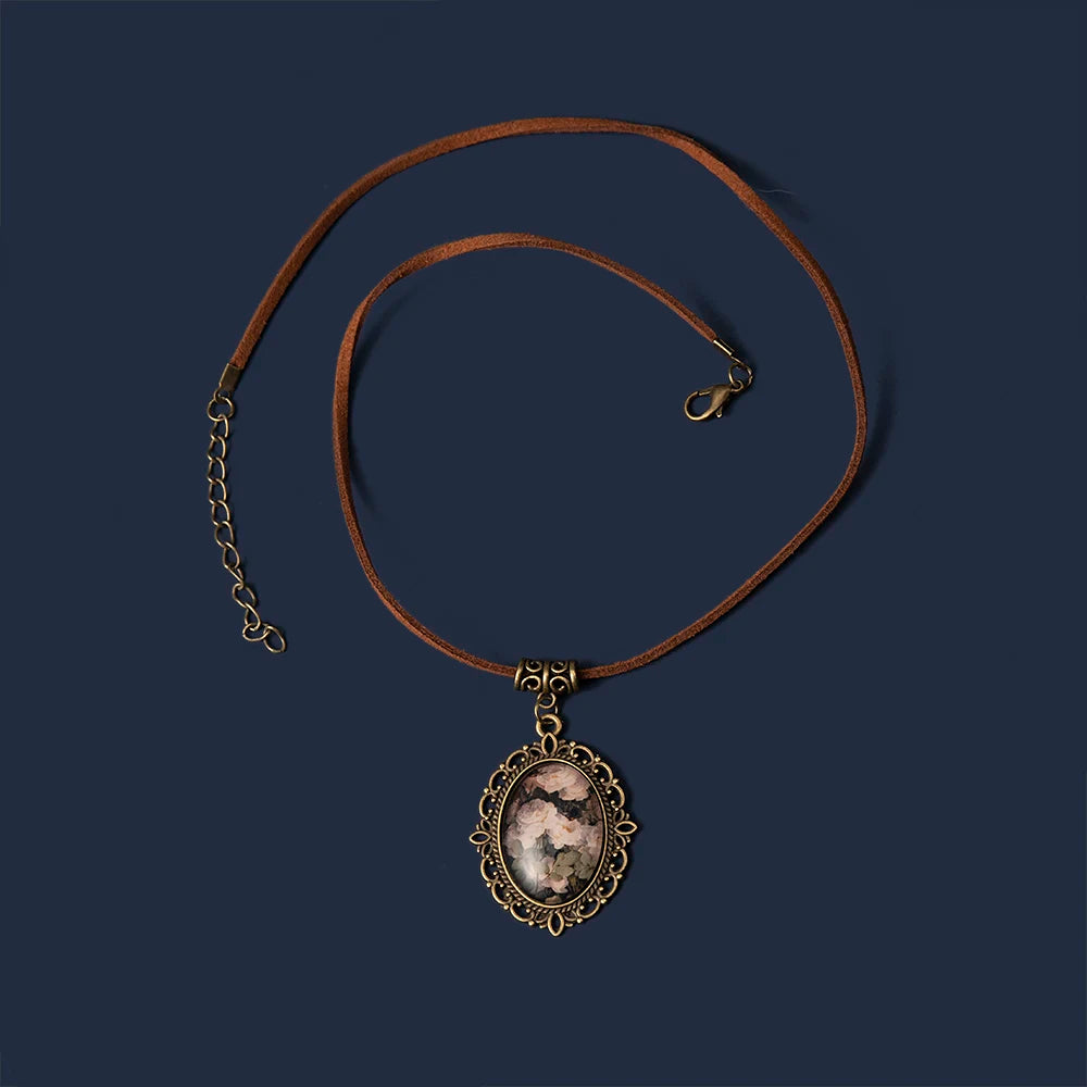 Collier vintage avec pendentif floral
