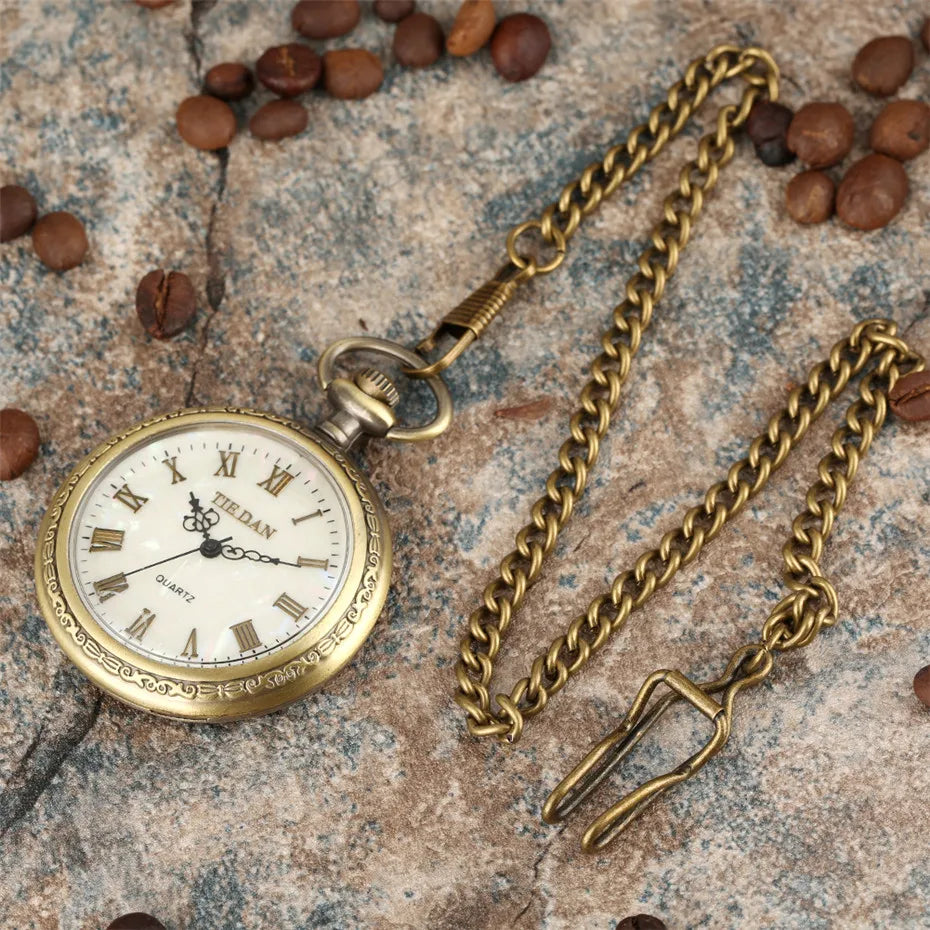 Montre à gousset vintage en bronze
