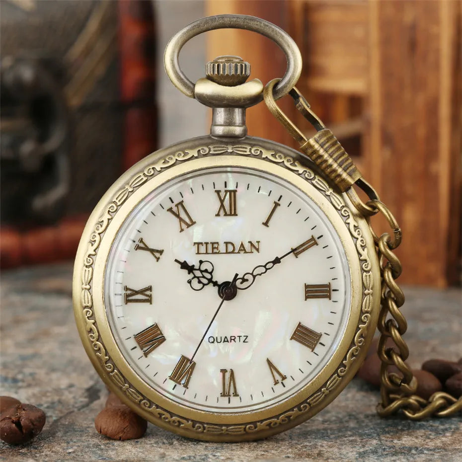 Montre à gousset vintage en bronze