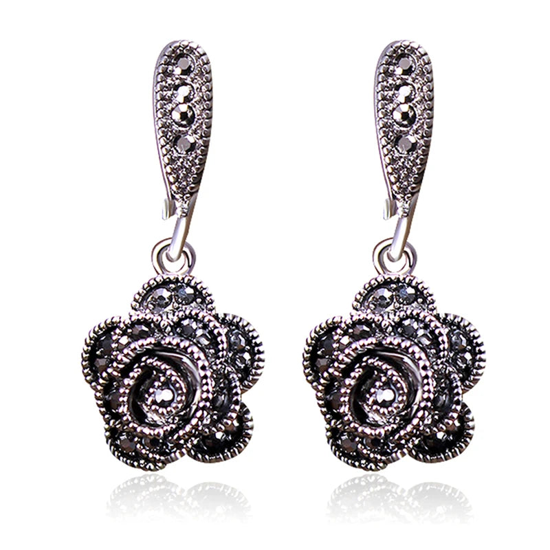 Boucle d'oreille fleur vintage