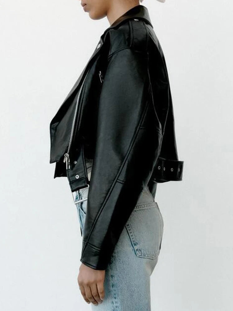 Veste en cuir avec ceinture vintage