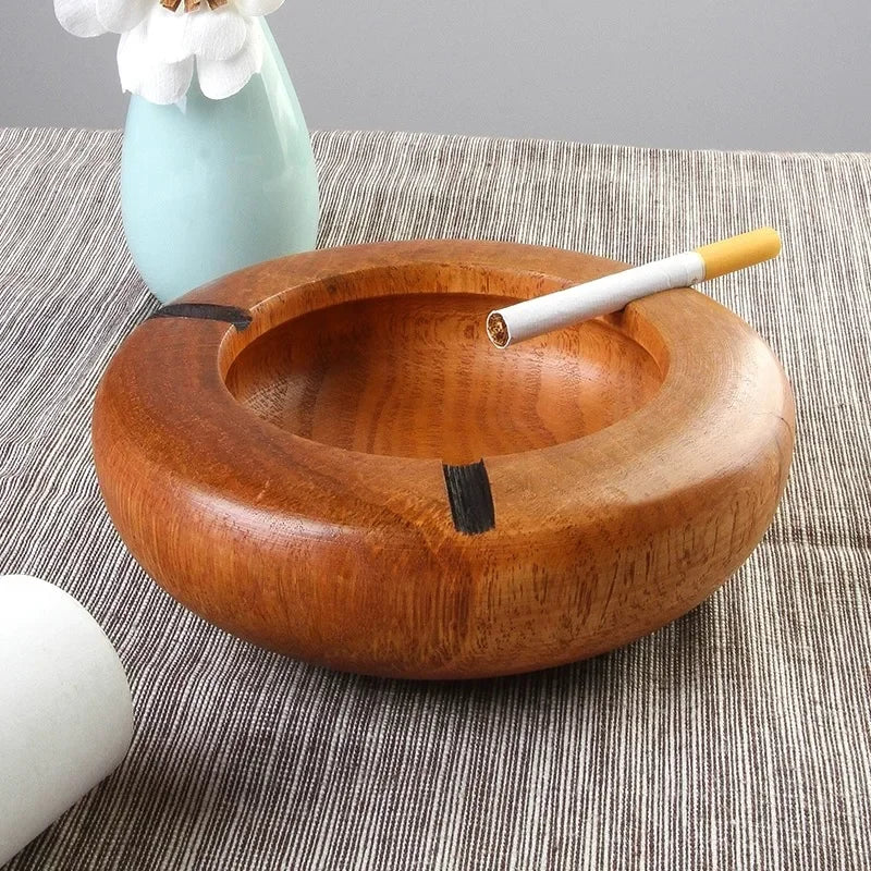 Cendrier vintage en bois