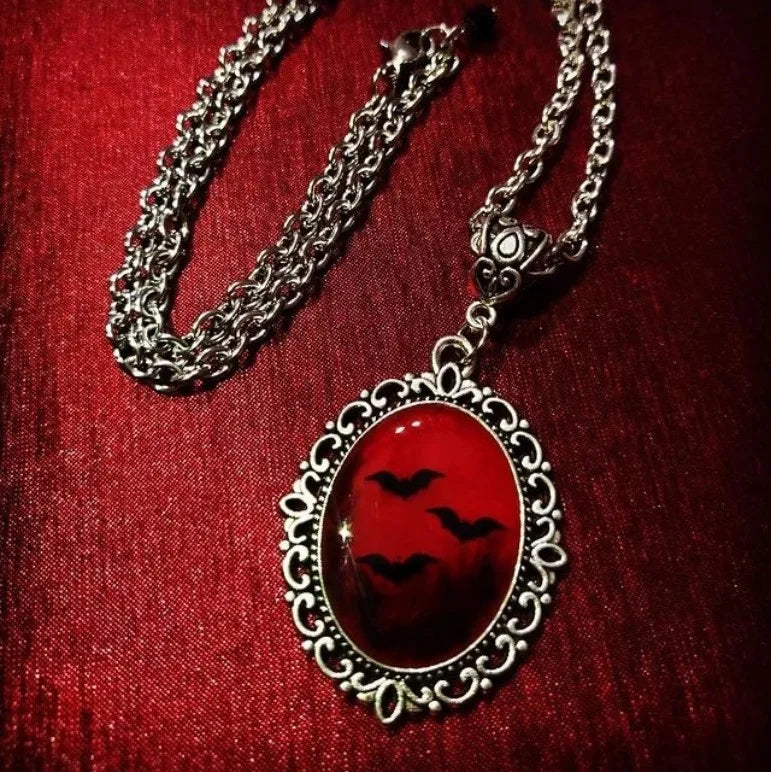 Collier vintage en quartz rouge