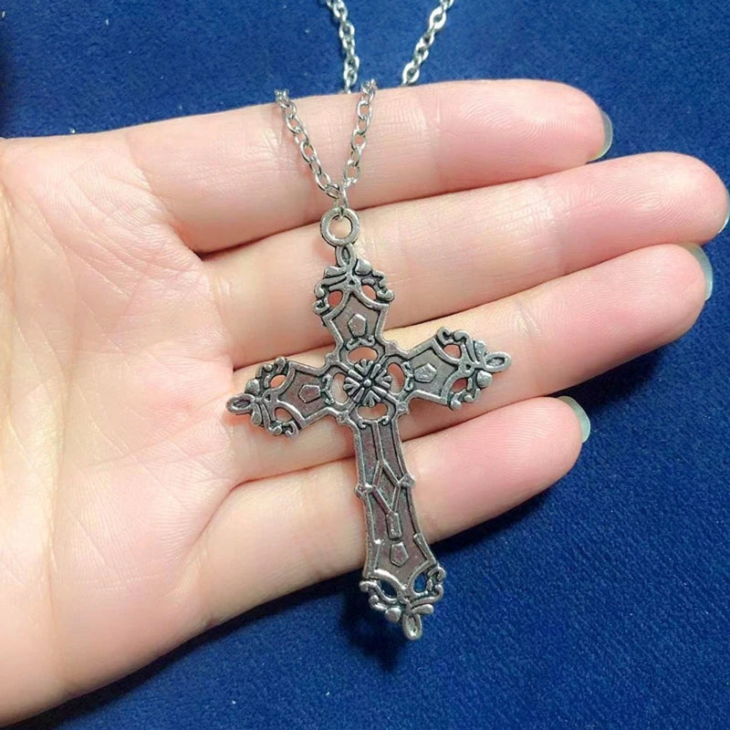 Collier croix vintage
