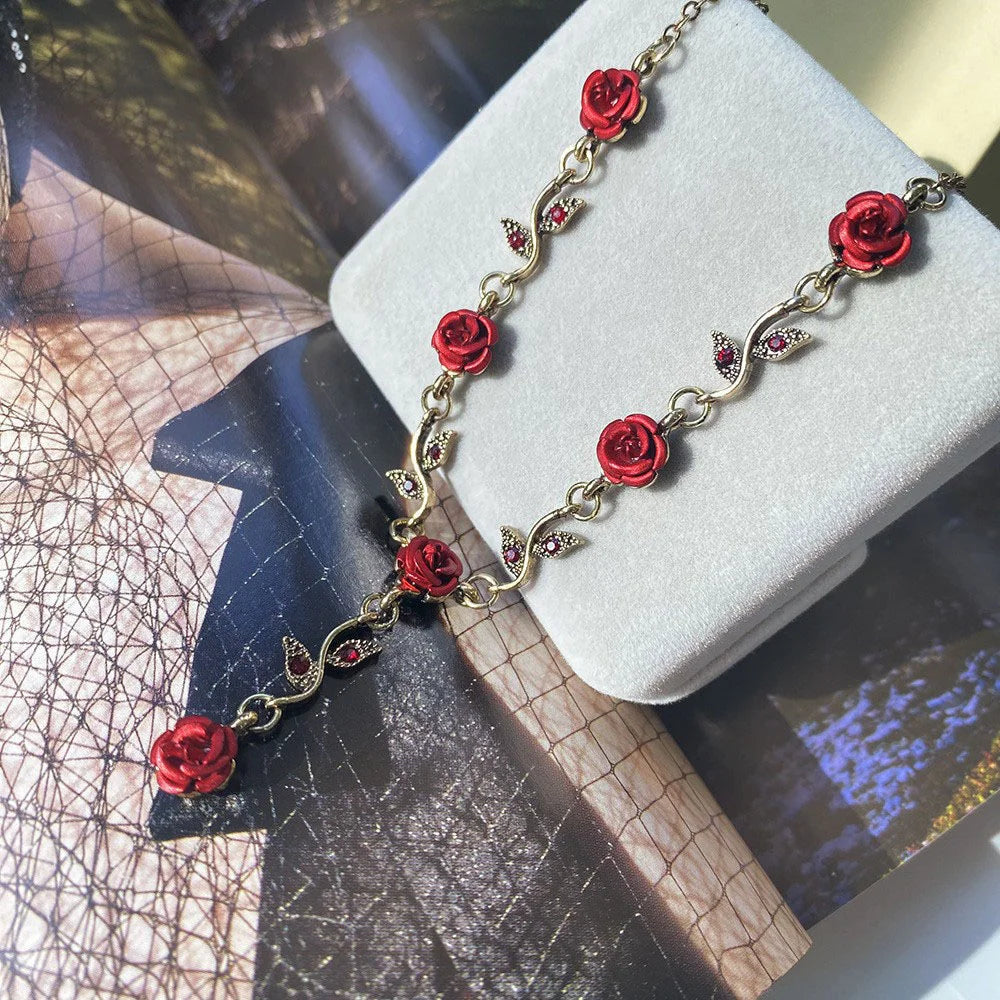Collier rose vintage